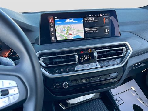 Used 2024 BMW X3 sDrive30i w/ Convenience Package image 15