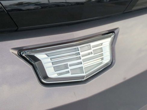 New 2025 Cadillac Lyriq Luxury image 8