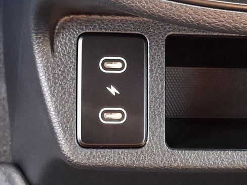 Used 2024 Kia Seltos EX AWD/4WD image 11