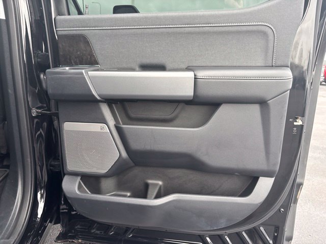 Used 2023 Ford F250 Lariat w/ Lariat Ultimate Package AWD/4WD image 14