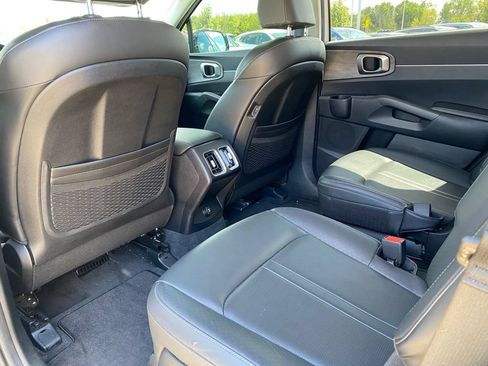 Certified 2025 Kia Sorento X-Line EX AWD/4WD image 26