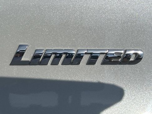 Used 2024 Toyota 4Runner Limited AWD/4WD image 8