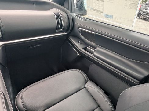 New 2025 Ford Expedition Platinum w/ Stealth Performance Package image 17