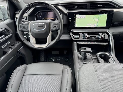 New 2026 GMC Sierra 1500 Denali w/ Technology Package AWD/4WD image 17