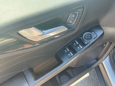 Used 2023 Ford Escape ST-Line w/ Tech Pack #1 FWD image 16