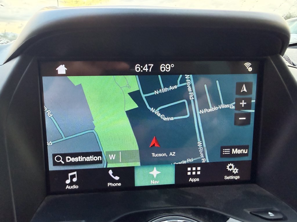 Used 2017 Ford C-MAX Titanium FWD image 10