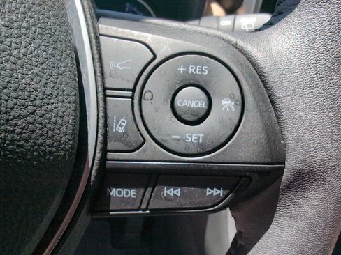 Certified 2023 Toyota RAV4 XLE Premium AWD/4WD image 20