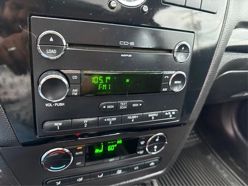 Used 2009 Ford Fusion SEL FWD image 16