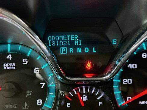 Used 2017 Chevrolet Traverse LT FWD image 12