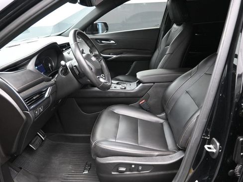 Used 2022 Cadillac XT4 Sport w/ Safety Alert Package FWD image 21