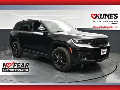 Used 2025 Jeep Grand Cherokee Altitude