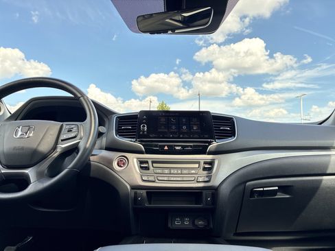 Certified 2024 Honda Ridgeline RTL image 30