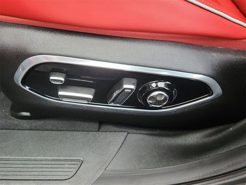 Used 2024 Jeep Wagoneer Launch Edition image 9