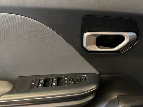 Used 2025 Kia K4 FWD image 19