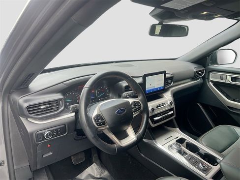 Used 2024 Ford Explorer Timberline w/ Timberline Technology Package image 9