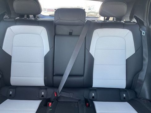 Used 2025 Chevrolet Equinox EV LT image 25