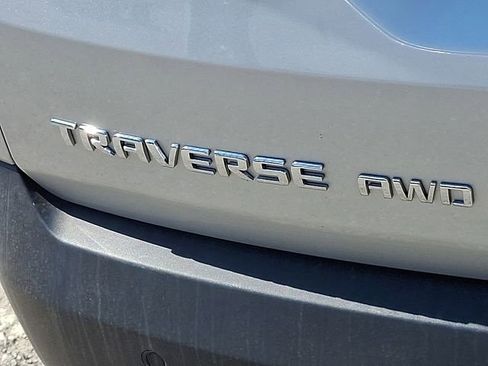 Used 2021 Chevrolet Traverse LT AWD/4WD image 32