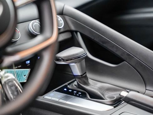 Certified 2025 Hyundai Elantra SE w/ Cargo Package image 21