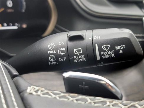 Used 2021 Jeep Grand Cherokee L Overland w/ Luxury Tech Group IV image 19