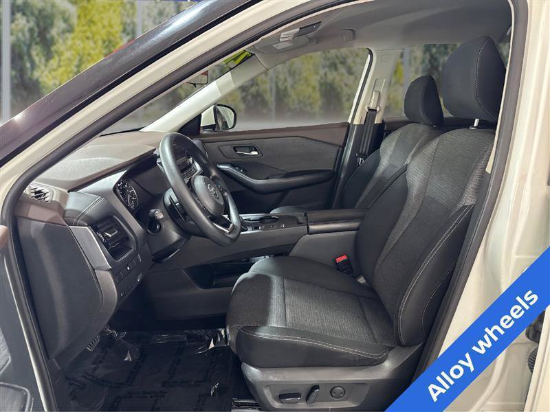 Used 2021 Nissan Rogue SV FWD image 9