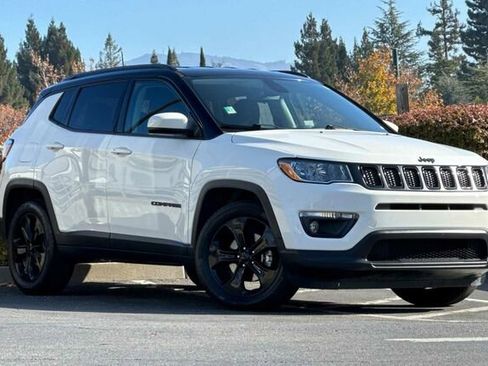Used 2019 Jeep Compass Altitude image 2