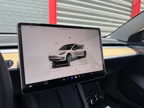 Used 2023 Tesla Model 3 Standard Range RWD image 17