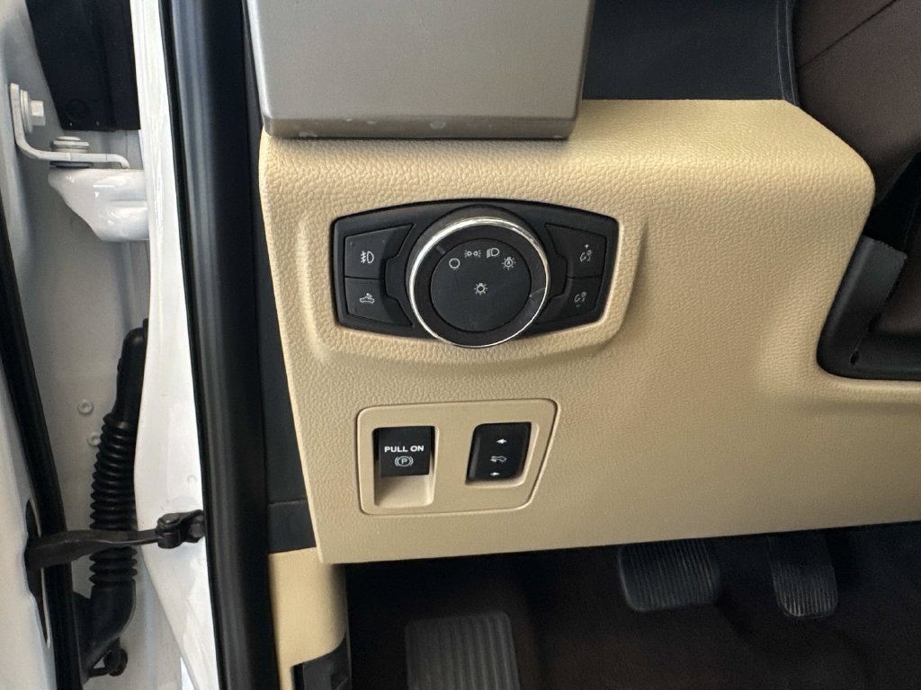 Used 2019 Ford F150 Lariat RWD image 22