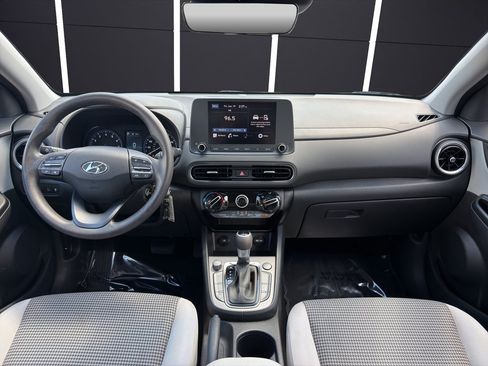 Used 2023 Hyundai Kona SE FWD image 11