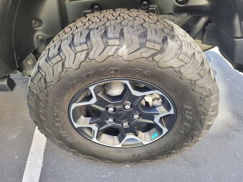 Used 2023 Jeep Wrangler Unlimited Rubicon 4xe AWD/4WD image 24