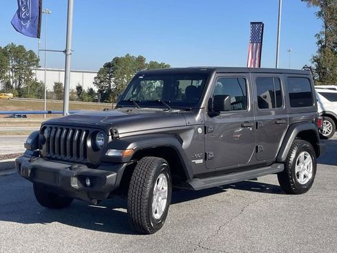 Used 2019 Jeep Wrangler Unlimited Sport S image 7