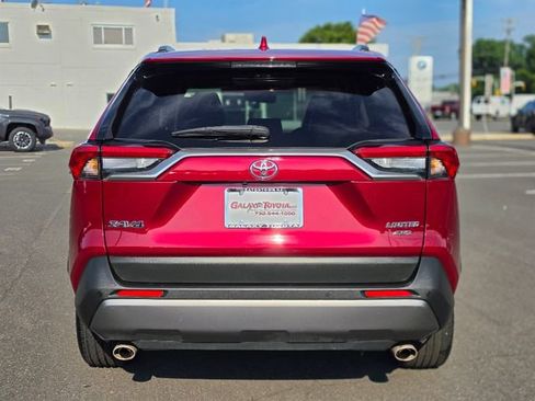 Used 2021 Toyota RAV4 Limited AWD/4WD image 6