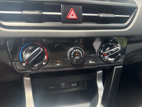 Used 2024 Kia Seltos LX AWD/4WD image 23