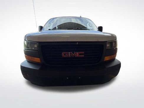 Used 2024 GMC Savana 3500 LS RWD image 2