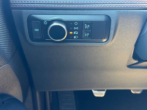 Used 2024 Ford Mustang GT Premium RWD image 23