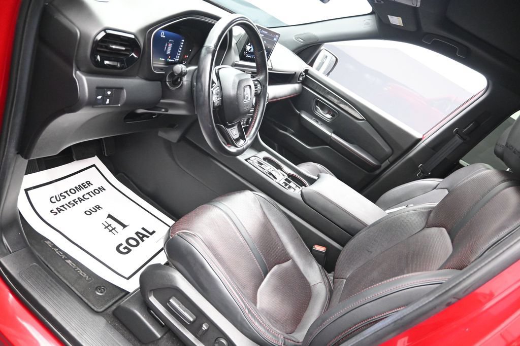 Used 2025 Honda Pilot Black Edition image 18