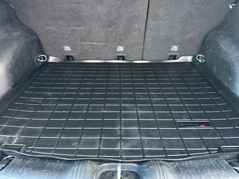 Used 2024 Jeep Compass Latitude image 16