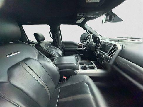 Used 2017 Ford F350 Platinum w/ Platinum Ultimate Package image 26