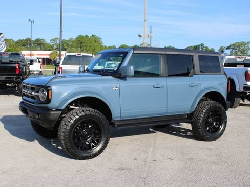 Used 2025 Ford Bronco Outer Banks AWD/4WD image 5