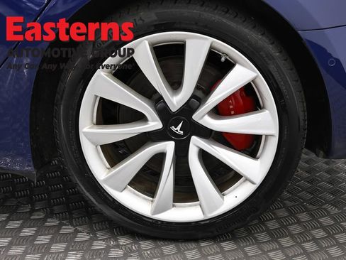 Used 2018 Tesla Model 3 Performance image 28