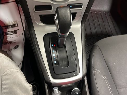 Used 2018 Ford Fiesta SE FWD image 11