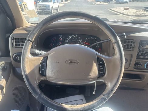 Used 2000 Ford Excursion Limited image 17