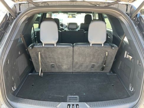 Used 2025 Ford Explorer ST-Line image 12