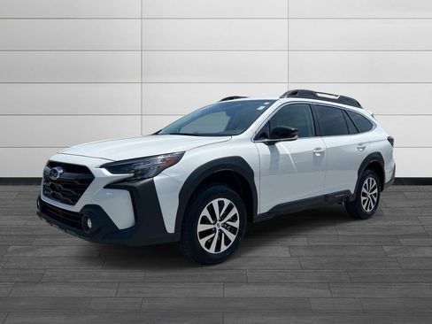 Certified 2025 Subaru Outback Premium w/ Popular Package #1A AWD/4WD image 7