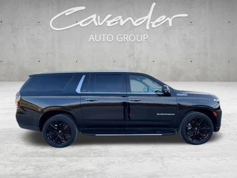 Used 2021 Chevrolet Suburban High Country RWD image 17