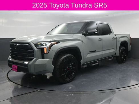 Used 2025 Toyota Tundra SR5 AWD/4WD image 2