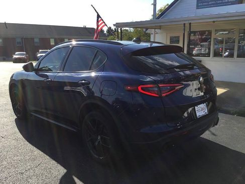 Used 2019 Alfa Romeo Stelvio AWD image 3