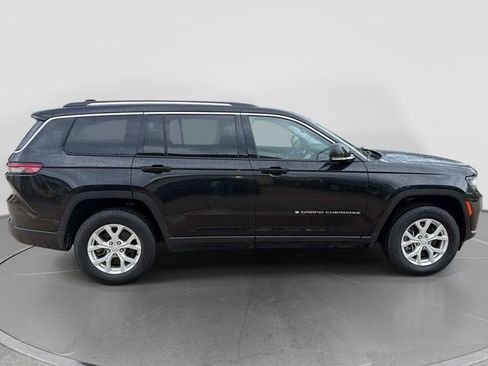 Used 2023 Jeep Grand Cherokee L Limited AWD/4WD image 2