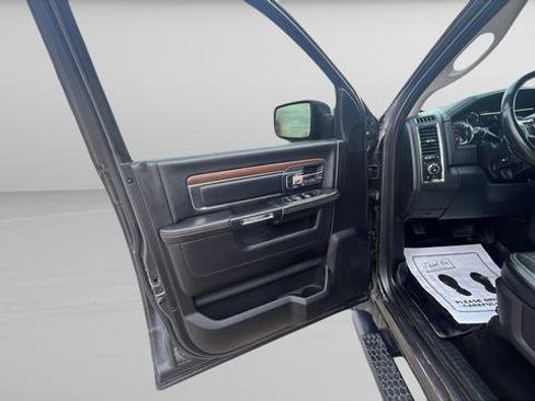 Used 2016 RAM 1500 Laramie w/ Convenience Group image 24