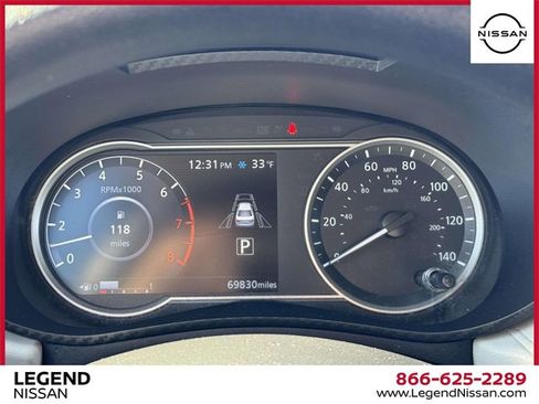 Used 2022 Nissan Versa SV image 22