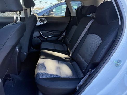 Used 2025 Kia Soul LX w/ LX Technology Package image 33